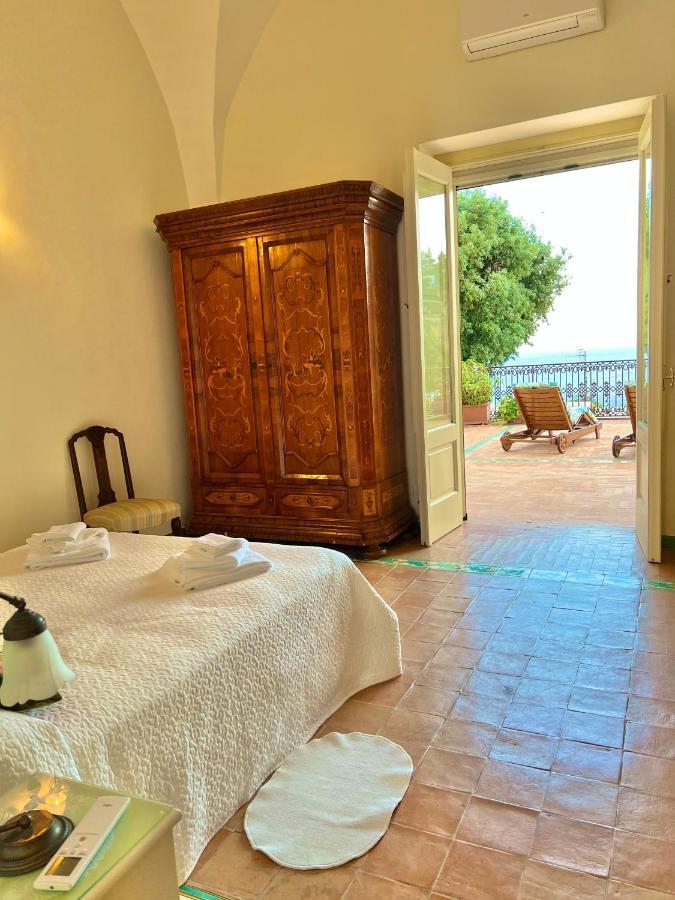 Casa Coppelia B&B Позитано Экстерьер фото